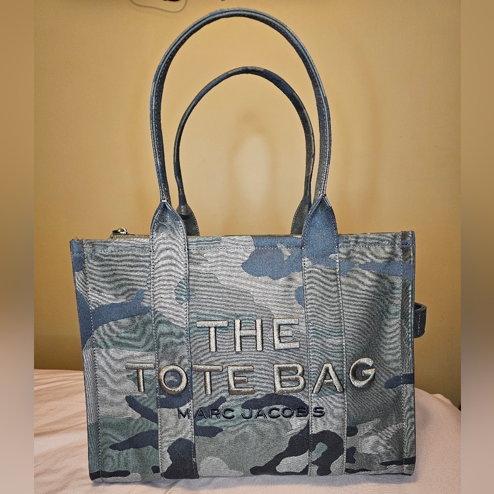 Marc Jacobs Camoflauge Large Tote Bag NWT